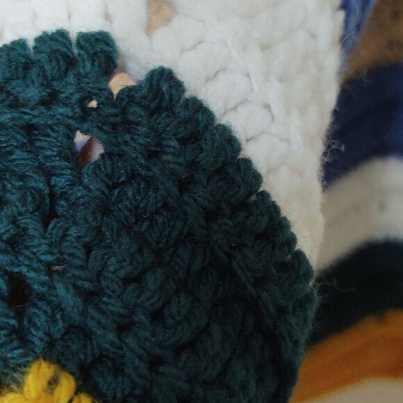 Handmade chevron crochet small afghan throw granny blanket multicolor - Picture 4 of 4